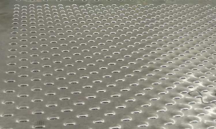 不銹鋼魚鱗孔洞洞板產(chǎn)品展示